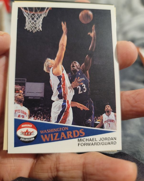 2001-02 Fleer Shoebox Collection #137 Michael Jordan — front