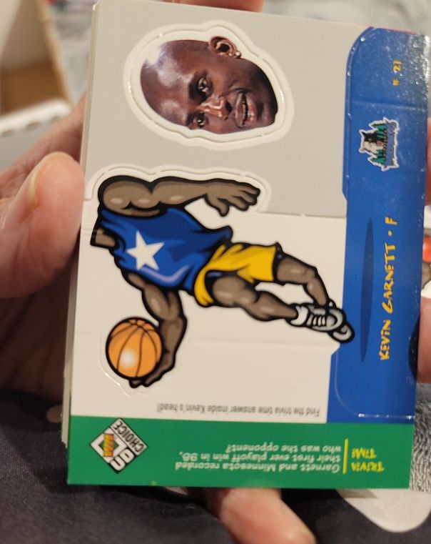 1998-99 Upper Deck Choice Mini Bobbing Heads #16 Kevin Garnett — front