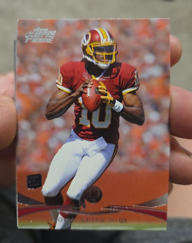 2012 Topps Prime #150 Robert Griffin III — front