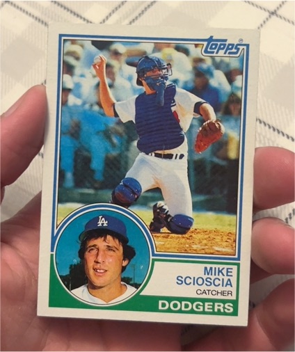 1983 Topps #352 Mike Scioscia — front