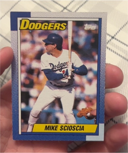 1990 Topps #605 Mike Scioscia — front