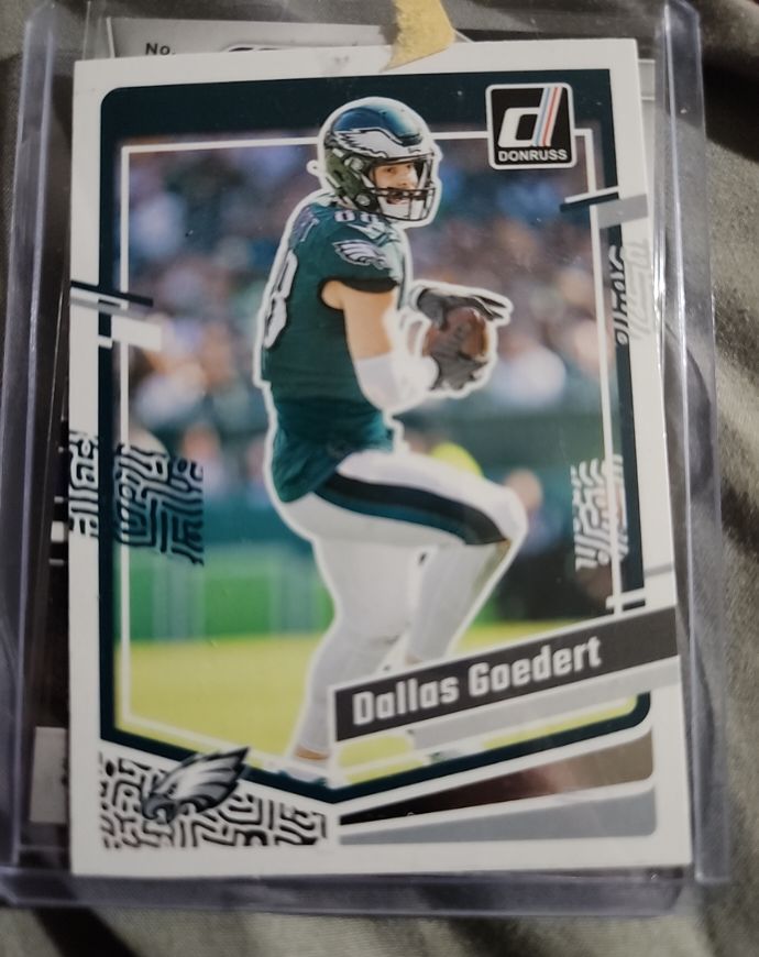 2023 Donruss #238 Dallas Goedert — front