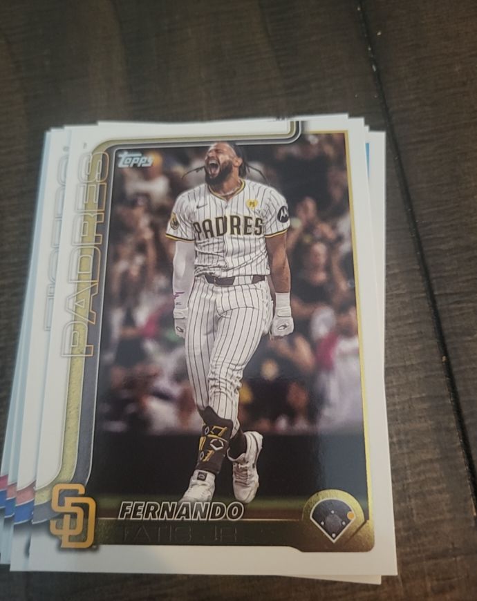 2025 Topps Series 2 #600 Fernando Tatis Jr. — front