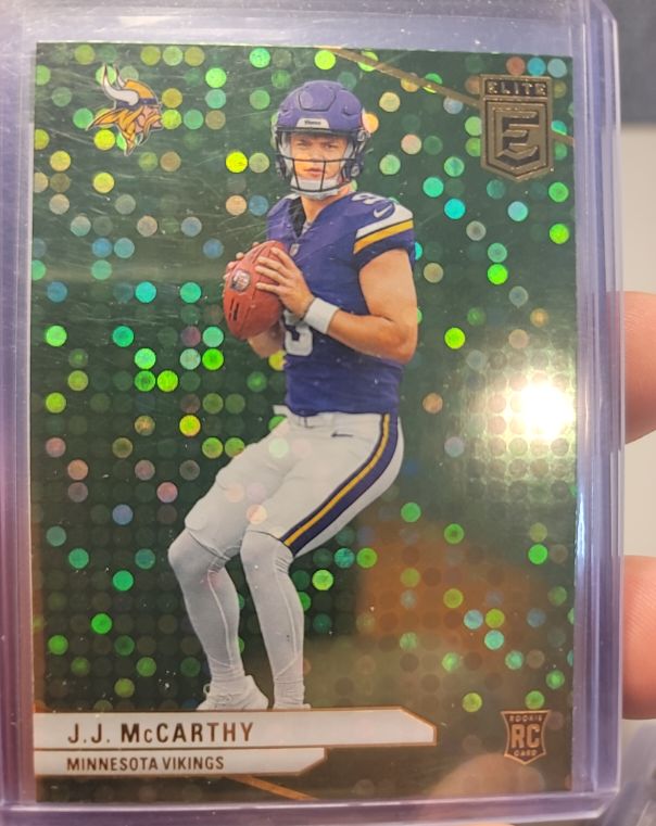 2024 Panini Donruss Elite #105 J.J. McCarthy — front