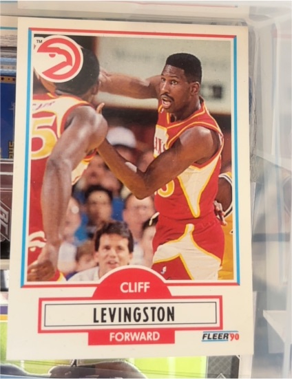 1990-91 Fleer #2 Cliff Levingston — front