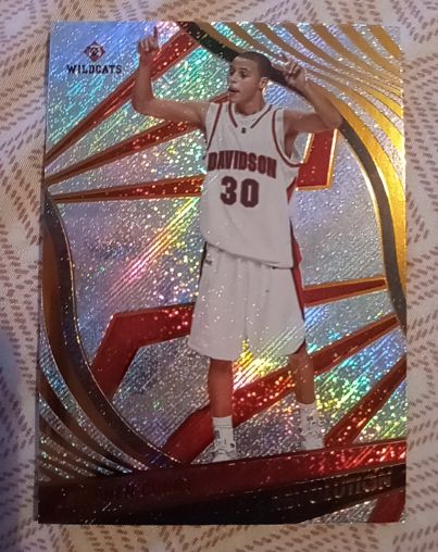 2022 Panini Chronicles Draft Picks Revolution #83 Stephen Curry — front