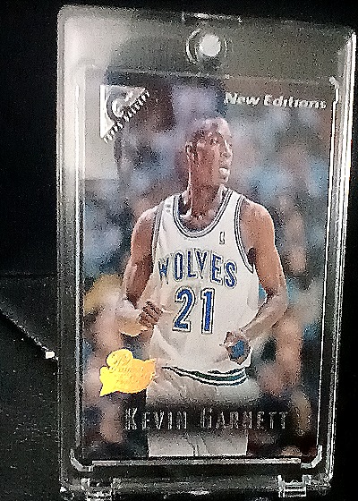 1995-96 Topps Gallery #41 Kevin Garnett — front