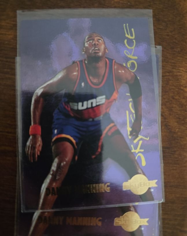 1994-95 SkyBox Premium #SF14 Danny Manning SkyTech Force Phoenix Suns — front