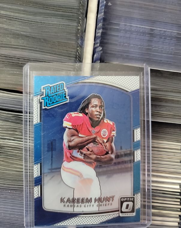 2017 Donruss Optic #182 Kareem Hunt Rated Rookie — front