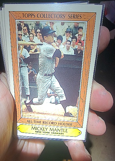 1985 Topps Collectors Series #23 Mickey Mantle — front