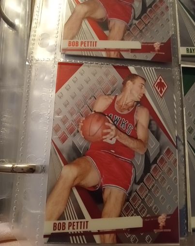 2023-24 Panini Phoenix #217 Bob Pettit — front