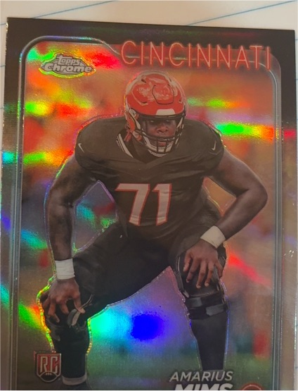 2024 Topps Chrome #271 Amarius Mims RC Refractor — front