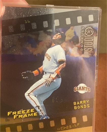 1998 Donruss Studio #16 Barry Bonds Freeze Frame — front