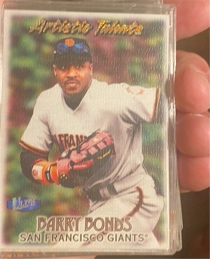 1997 Fleer Ultra Artistic Talents #17 Barry Bonds — front