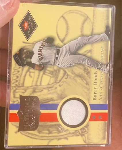 2001 Fleer Platinum National Patch Time #NPT-BB Barry Bonds — front