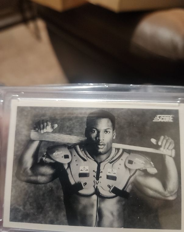1990 Score #697 Bo Jackson — front
