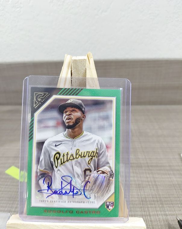 2022 Topps Gallery Rookie Autographs #RA-RC Rodolfo Castro — front