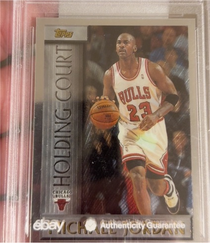 1996 Topps Holding Court #HC2 Michael Jordan — front