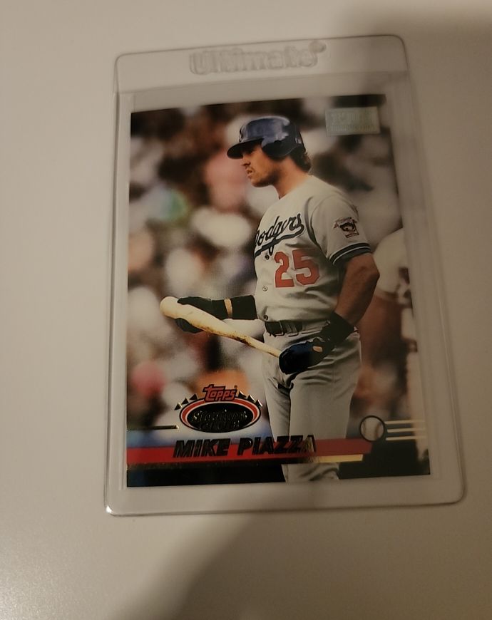1993 Topps Stadium Club #585 Mike Piazza — front
