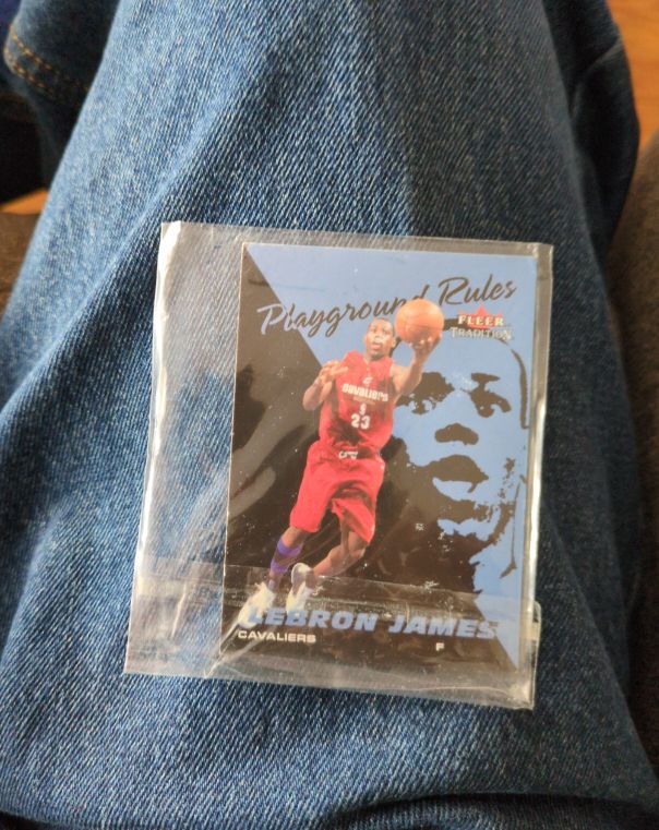 2003 Fleer Tradition Playground Rules #1PR LeBron James — front