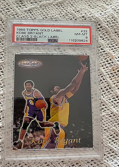 1999 Topps Gold Label #22 Kobe Bryant — front