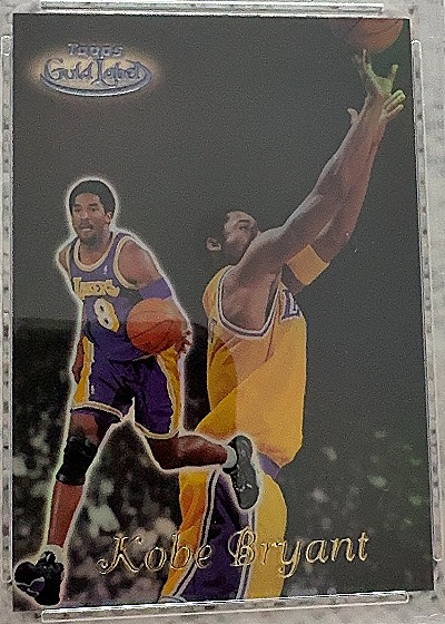 1999-00 Topps Gold Label #22 Kobe Bryant — front