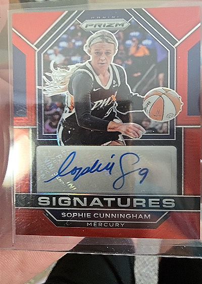 2023 Panini Prizm Signatures Sophie Cunningham — front