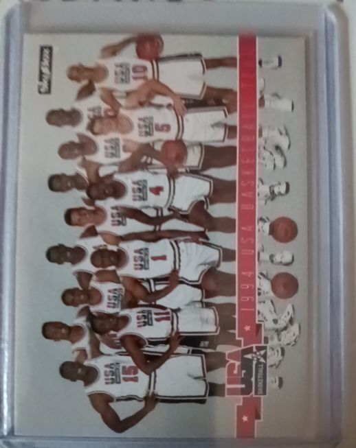 1994 SkyBox USA Basketball #83 Team USA — front