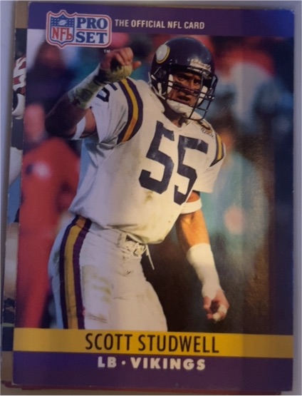 1990 Pro Set #195 Scott Studwell — front