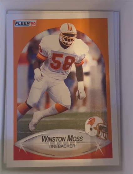 1990 Fleer #352 Winston Moss — front