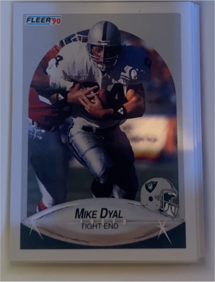 1990 Fleer #252 Mike Dyal — front