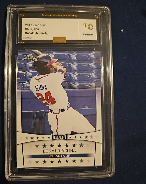 2017 Leaf Draft #34 Ronald Acuna Jr. — front