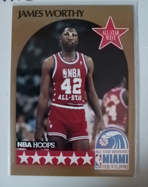 1990 NBA Hoops #26 James Worthy — front