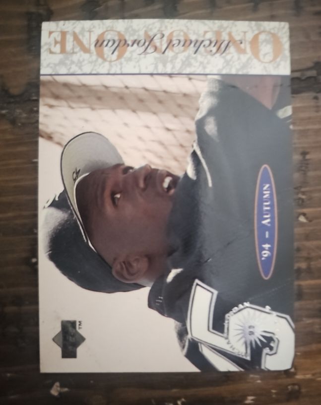 1995 Upper Deck One on One #9 Michael Jordan — front