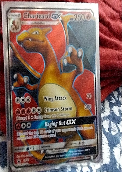 2017 Pokémon TCG Charizard GX SM60 — front