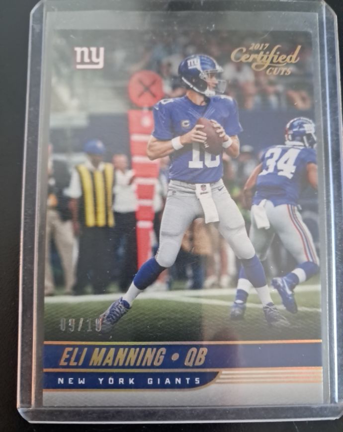 2017 Panini Donruss Certified Cuts #5 Eli Manning — front