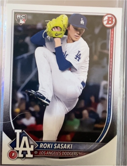 2025 Bowman #12 Roki Sasaki — front