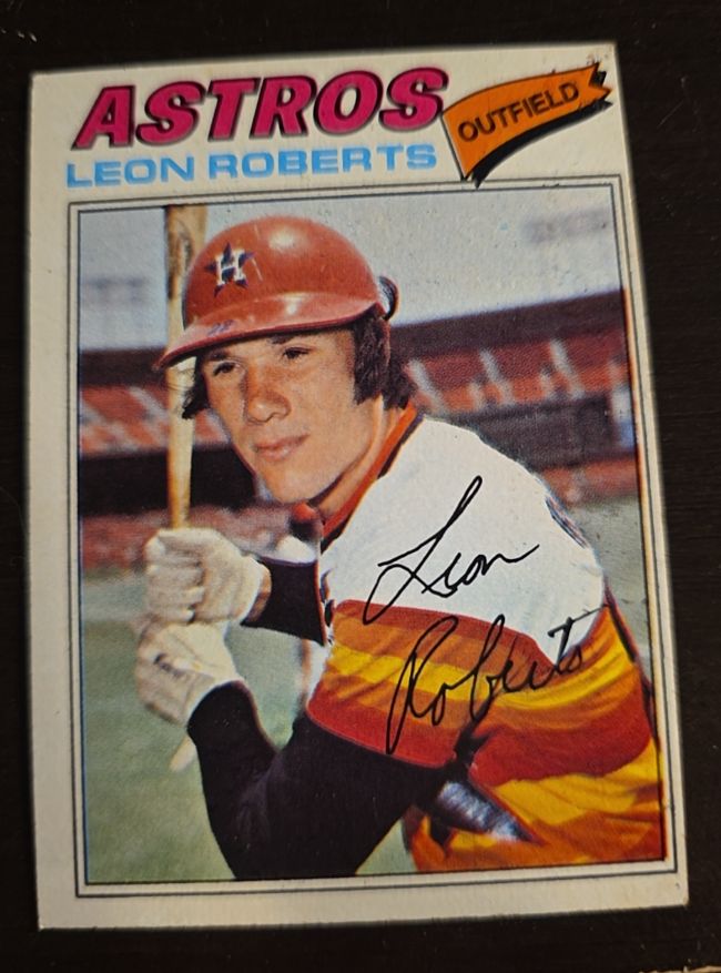1977 Topps #456 Leon Roberts Houston Astros — front