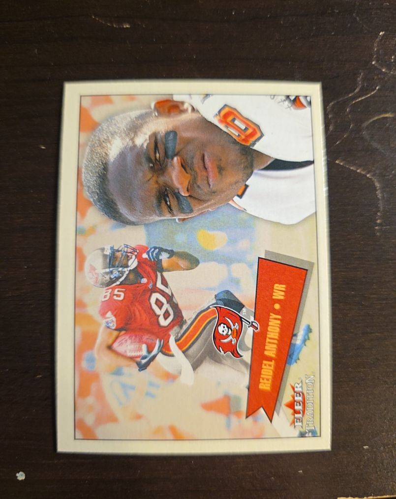 2001 Fleer Tradition #13 Reidel Anthony — front