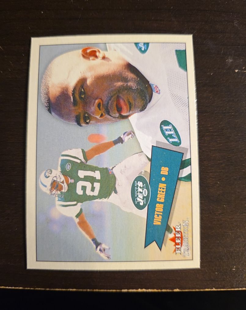 2001 Fleer Tradition #226 Victor Green — front