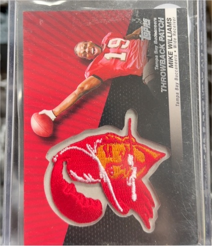 2010 Topps Throwback Patch #LPC-43 Mike Williams — front