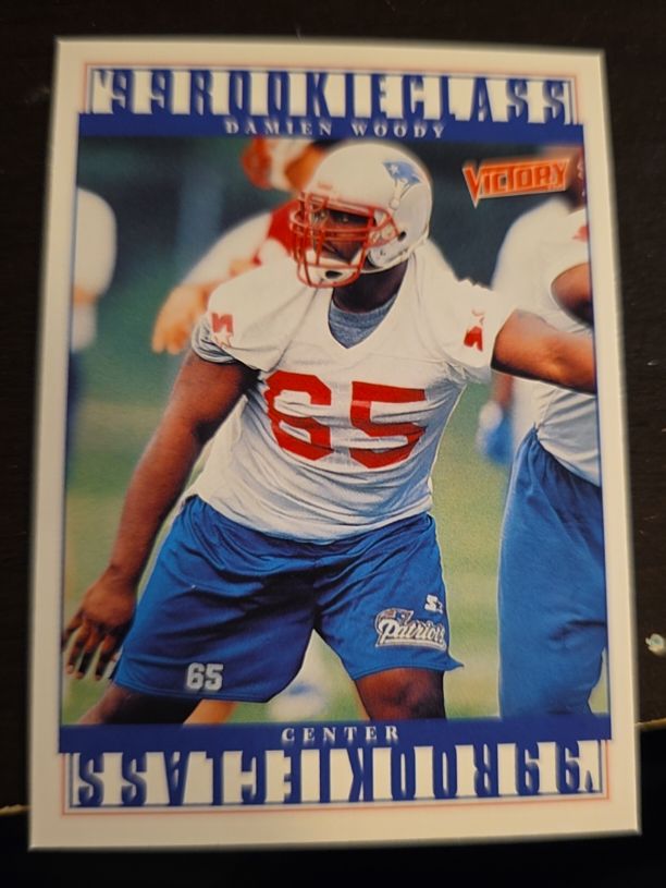 1999 Victory Rookie Class Damien Woody — front