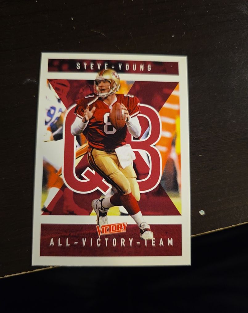 1999 Upper Deck Victory #286 Steve Young — front