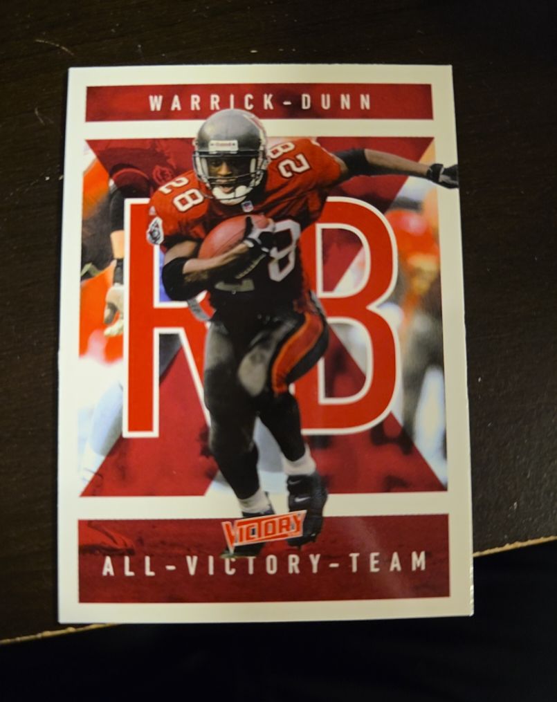 1999 Upper Deck Victory #303 Warrick Dunn — front