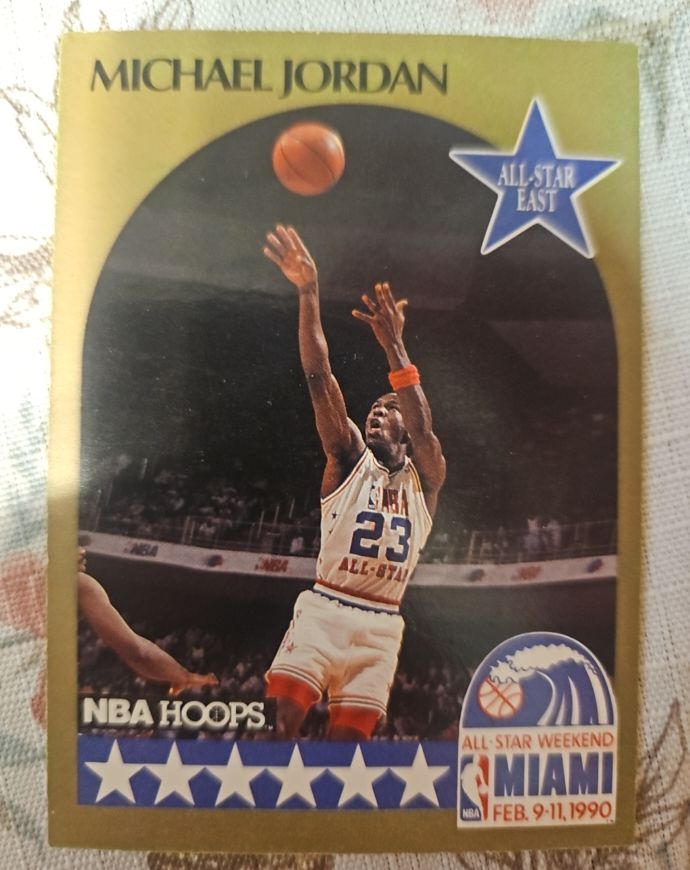 1990-91 NBA Hoops #5 Michael Jordan — front