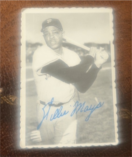 1969 Topps Deckle Edge #33 Willie Mays — front