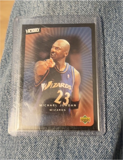 2003-04 Upper Deck Victory #100 Michael Jordan — front