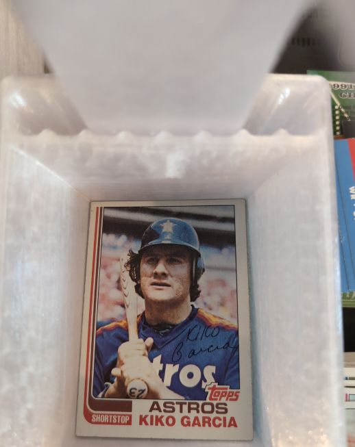 1982 Topps #377 Kiko Garcia — front