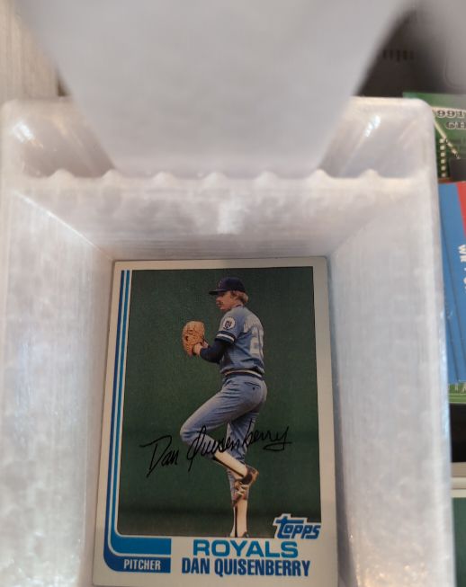 1982 Topps #264 Dan Quisenberry — front