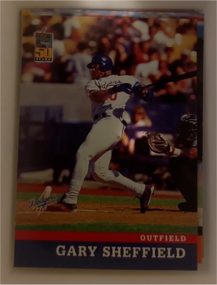 2001 Topps Post Cereal #10 Gary Sheffield — front